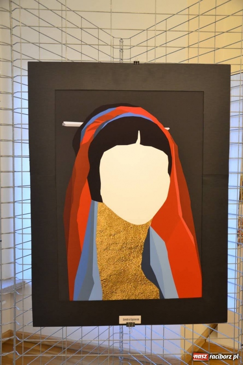 Zdjęcie w galerii na portalu naszraciborz.pl: Dyplomy 2020 - wernisaż wystawy na zamku wiadomości z regionu