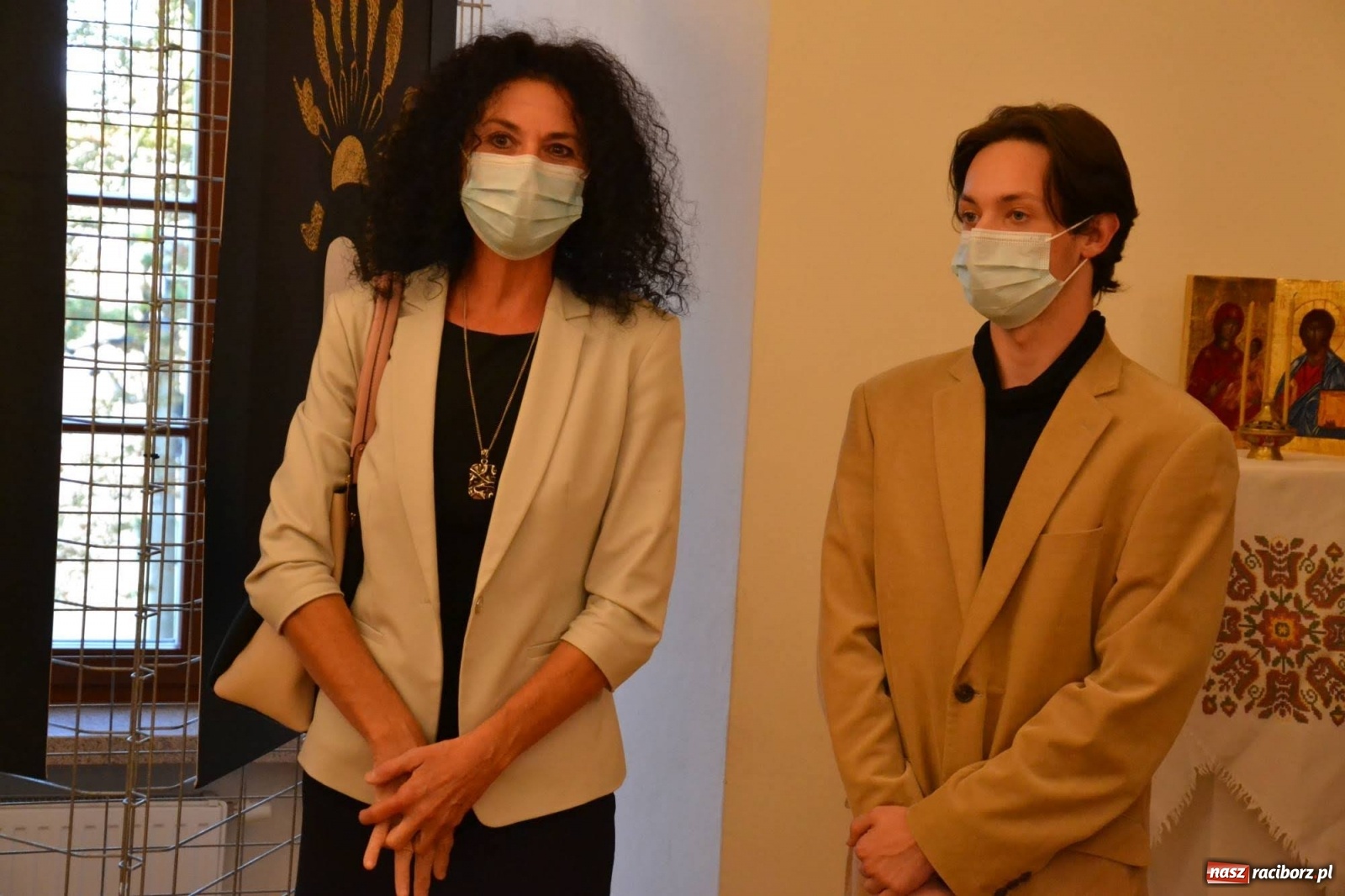 Zdjęcie w galerii na portalu naszraciborz.pl: Dyplomy 2020 - wernisaż wystawy na zamku wiadomości z regionu