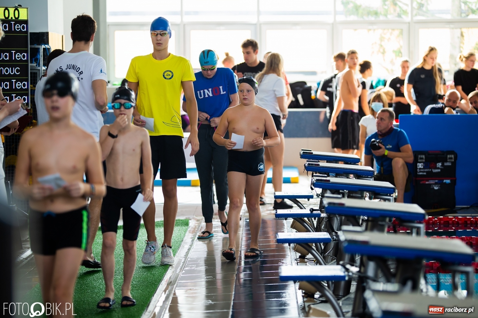 Zdjęcie w galerii na portalu naszraciborz.pl: Międzynarodowe Zawody Pływackie Puchar Sprintu o Puchar Dyrektora ZSOMS wiadomości z regionu