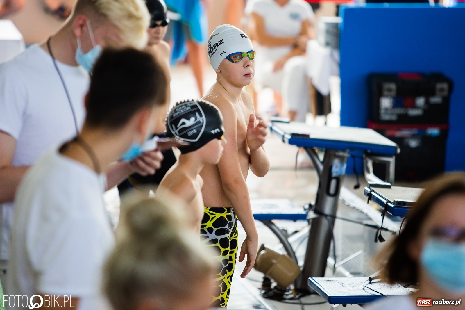 Zdjęcie w galerii na portalu naszraciborz.pl: Międzynarodowe Zawody Pływackie Puchar Sprintu o Puchar Dyrektora ZSOMS wiadomości z regionu