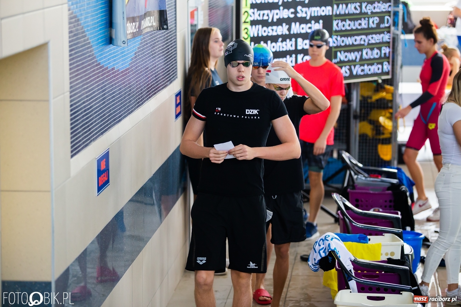 Zdjęcie w galerii na portalu naszraciborz.pl: Międzynarodowe Zawody Pływackie Puchar Sprintu o Puchar Dyrektora ZSOMS wiadomości z regionu