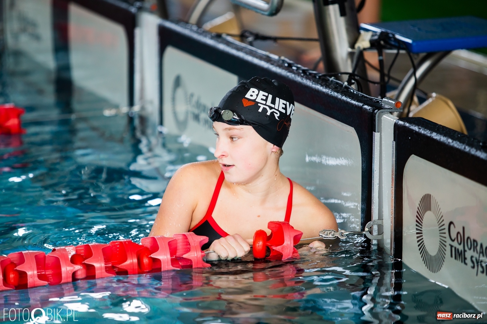 Zdjęcie w galerii na portalu naszraciborz.pl: Międzynarodowe Zawody Pływackie Puchar Sprintu o Puchar Dyrektora ZSOMS wiadomości z regionu