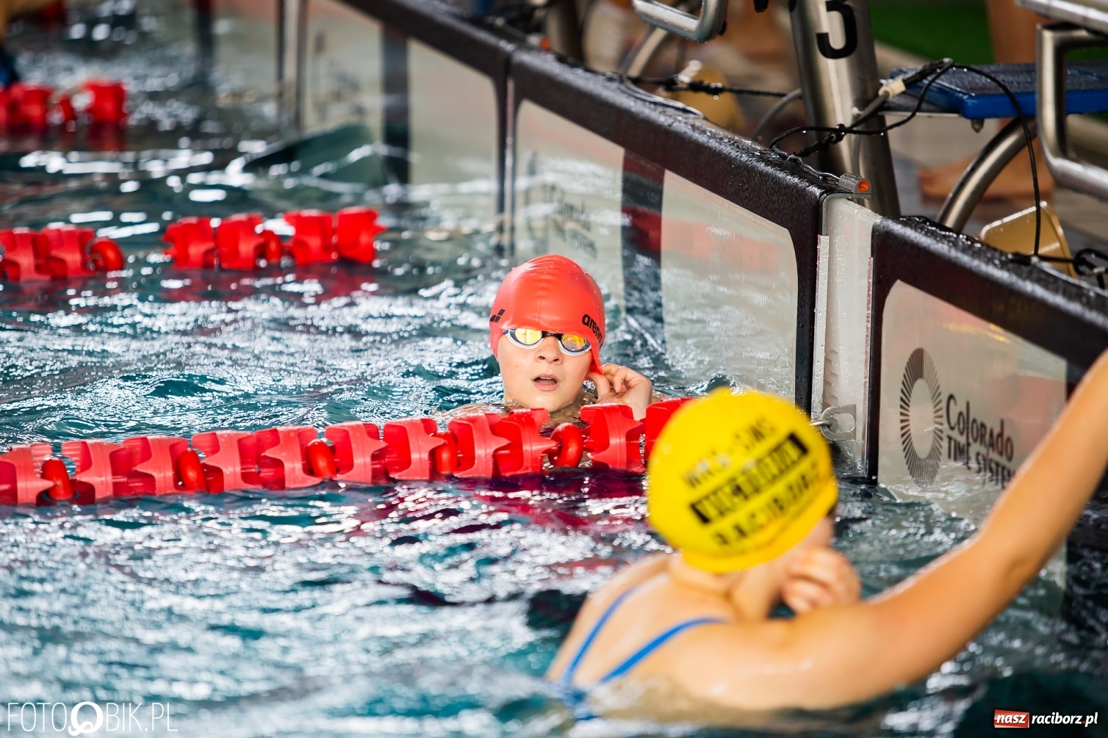 Zdjęcie w galerii na portalu naszraciborz.pl: Międzynarodowe Zawody Pływackie Puchar Sprintu o Puchar Dyrektora ZSOMS wiadomości z regionu