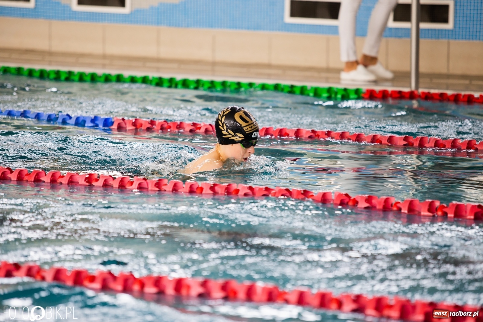 Zdjęcie w galerii na portalu naszraciborz.pl: Międzynarodowe Zawody Pływackie Puchar Sprintu o Puchar Dyrektora ZSOMS wiadomości z regionu