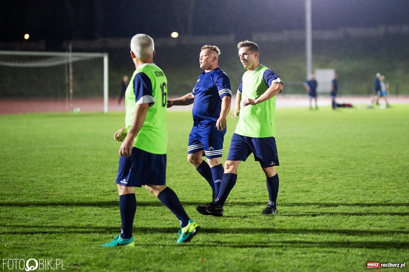 Zdjęcie w galerii na portalu naszraciborz.pl: Oldstars Cup na Zamkowej. Oldboje rywalizowali o puchar dyrektora OSiR [FOTO] wiadomości z regionu