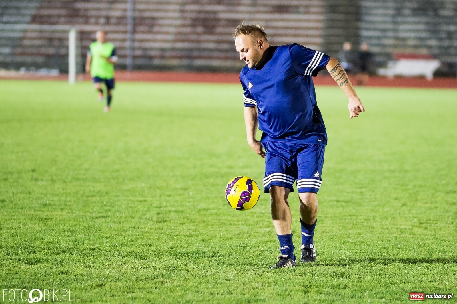 Zdjęcie w galerii na portalu naszraciborz.pl: Oldstars Cup na Zamkowej. Oldboje rywalizowali o puchar dyrektora OSiR [FOTO] wiadomości z regionu