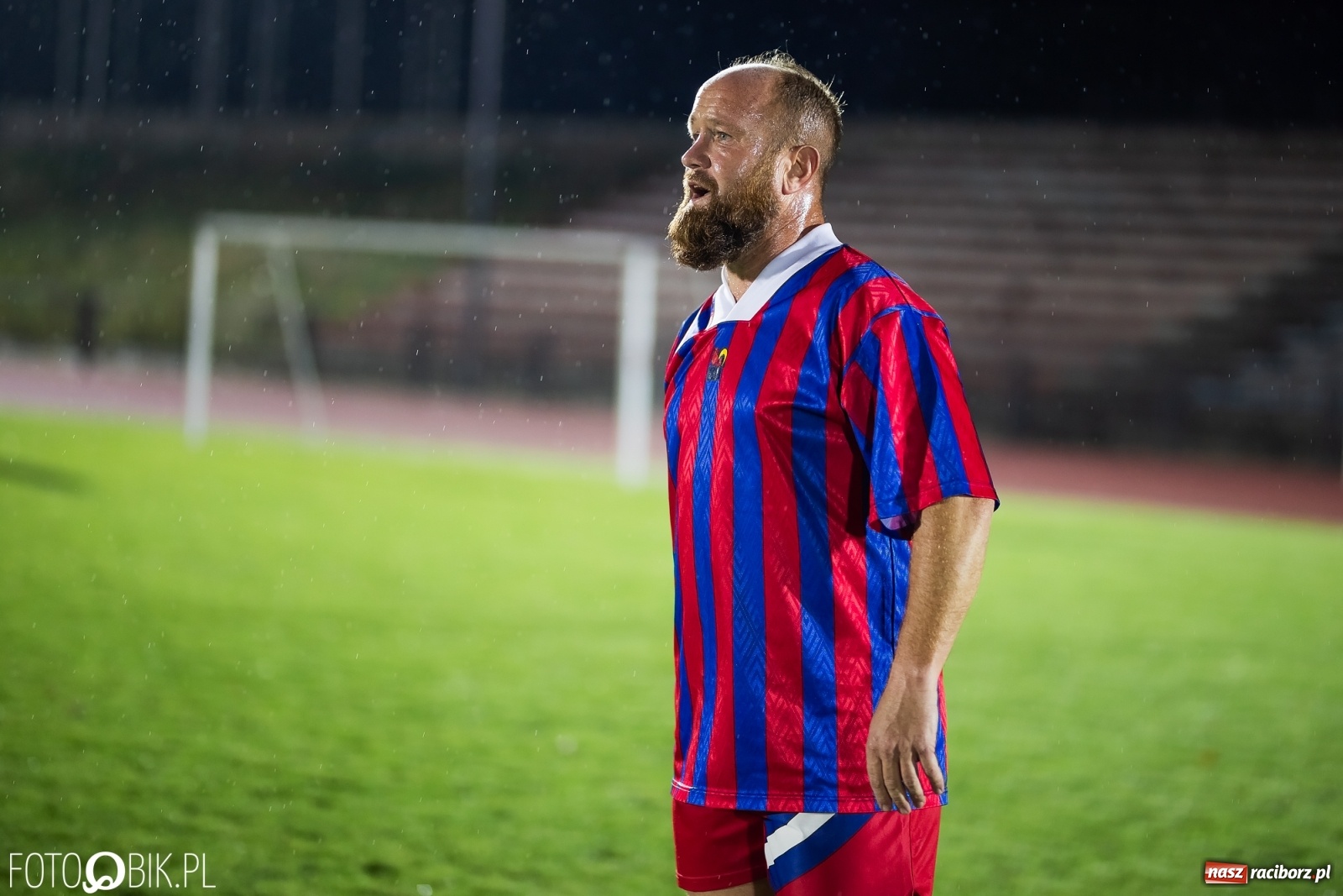 Zdjęcie w galerii na portalu naszraciborz.pl: Oldstars Cup na Zamkowej. Oldboje rywalizowali o puchar dyrektora OSiR [FOTO] wiadomości z regionu