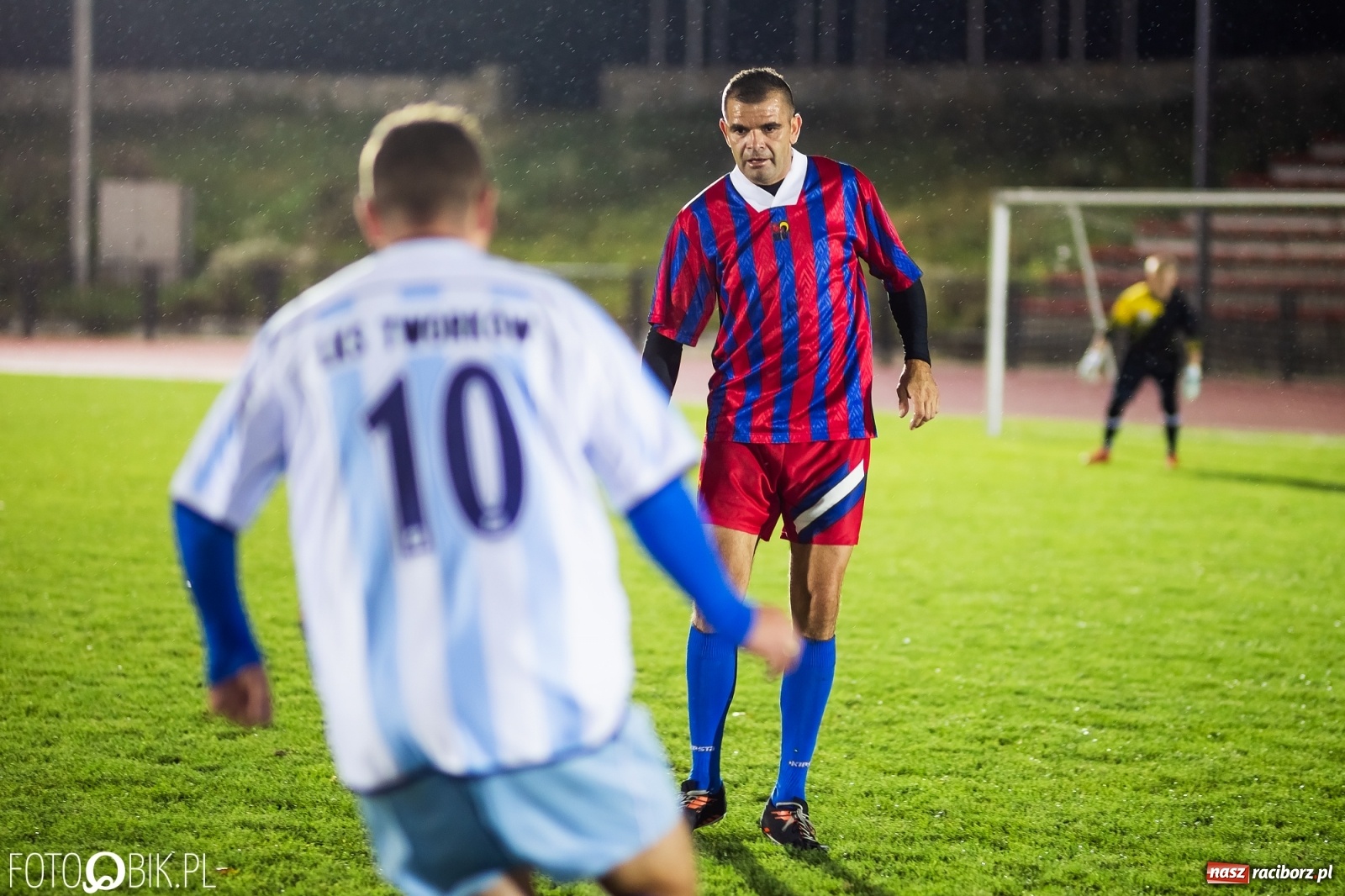 Zdjęcie w galerii na portalu naszraciborz.pl: Oldstars Cup na Zamkowej. Oldboje rywalizowali o puchar dyrektora OSiR [FOTO] wiadomości z regionu