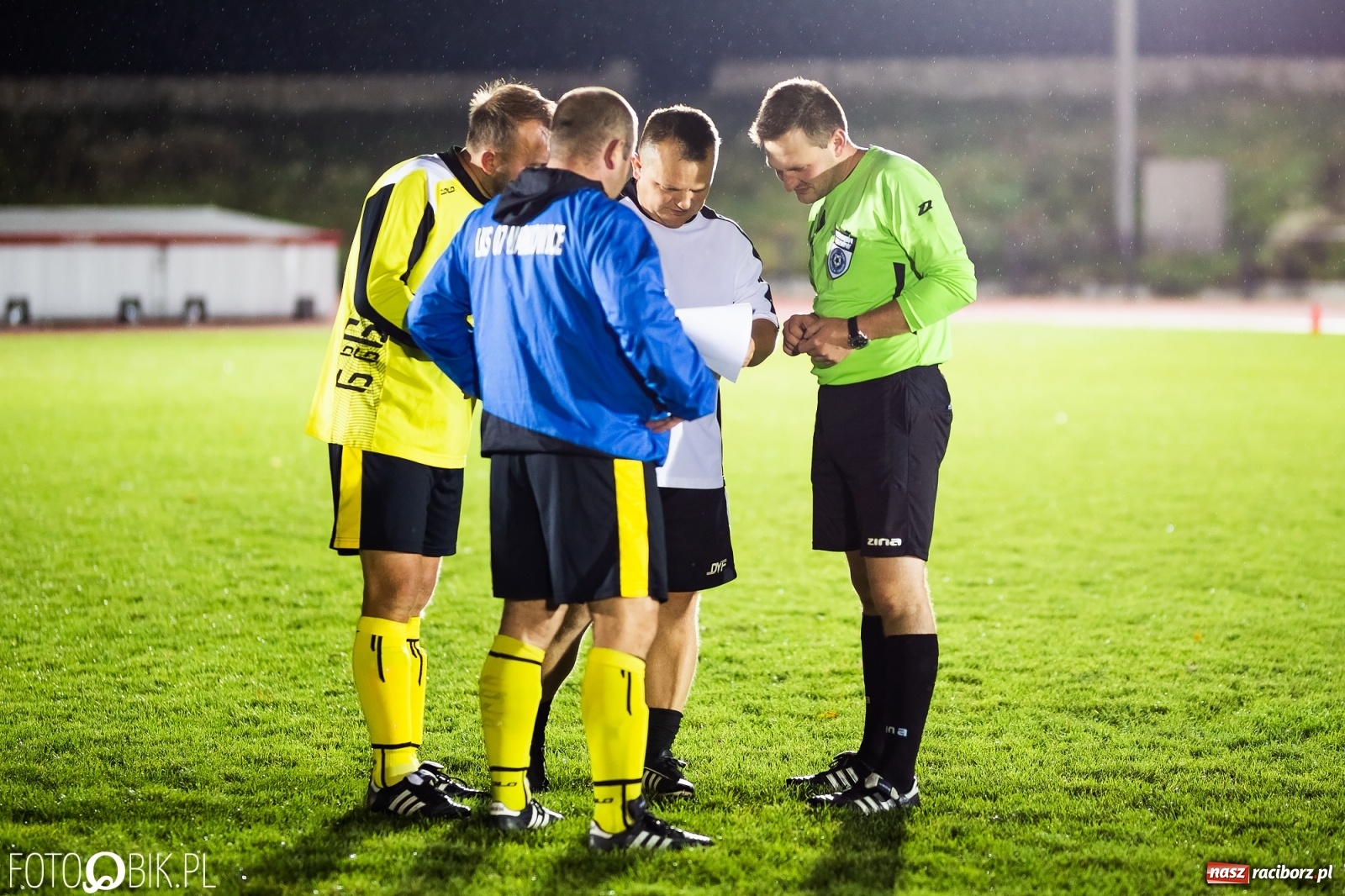 Zdjęcie w galerii na portalu naszraciborz.pl: Oldstars Cup na Zamkowej. Oldboje rywalizowali o puchar dyrektora OSiR [FOTO] wiadomości z regionu