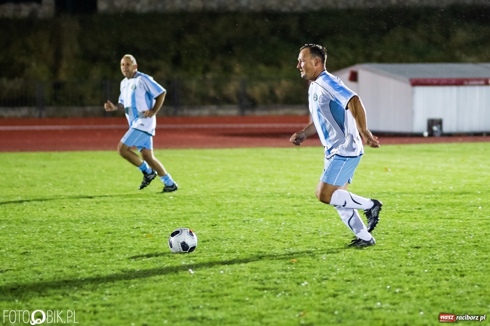 Zdjęcie w galerii na portalu naszraciborz.pl: Oldstars Cup na Zamkowej. Oldboje rywalizowali o puchar dyrektora OSiR [FOTO] wiadomości z regionu