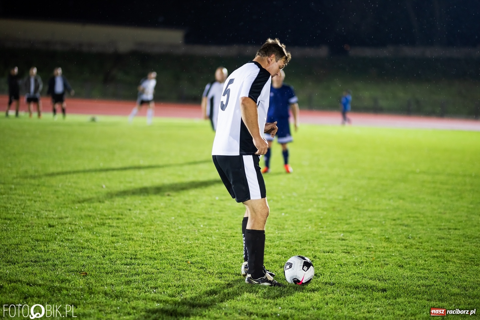 Zdjęcie w galerii na portalu naszraciborz.pl: Oldstars Cup na Zamkowej. Oldboje rywalizowali o puchar dyrektora OSiR [FOTO] wiadomości z regionu