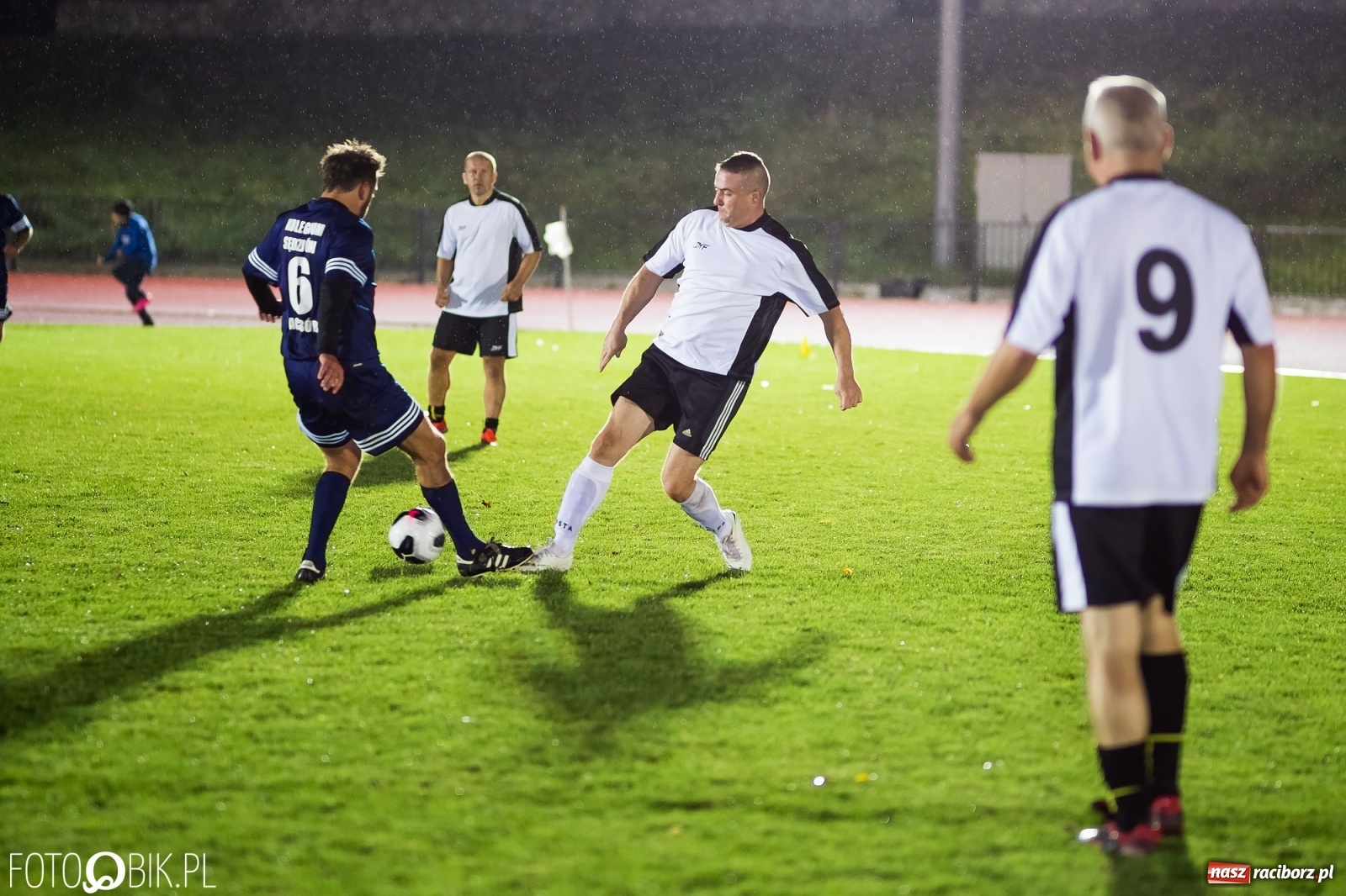 Zdjęcie w galerii na portalu naszraciborz.pl: Oldstars Cup na Zamkowej. Oldboje rywalizowali o puchar dyrektora OSiR [FOTO] wiadomości z regionu