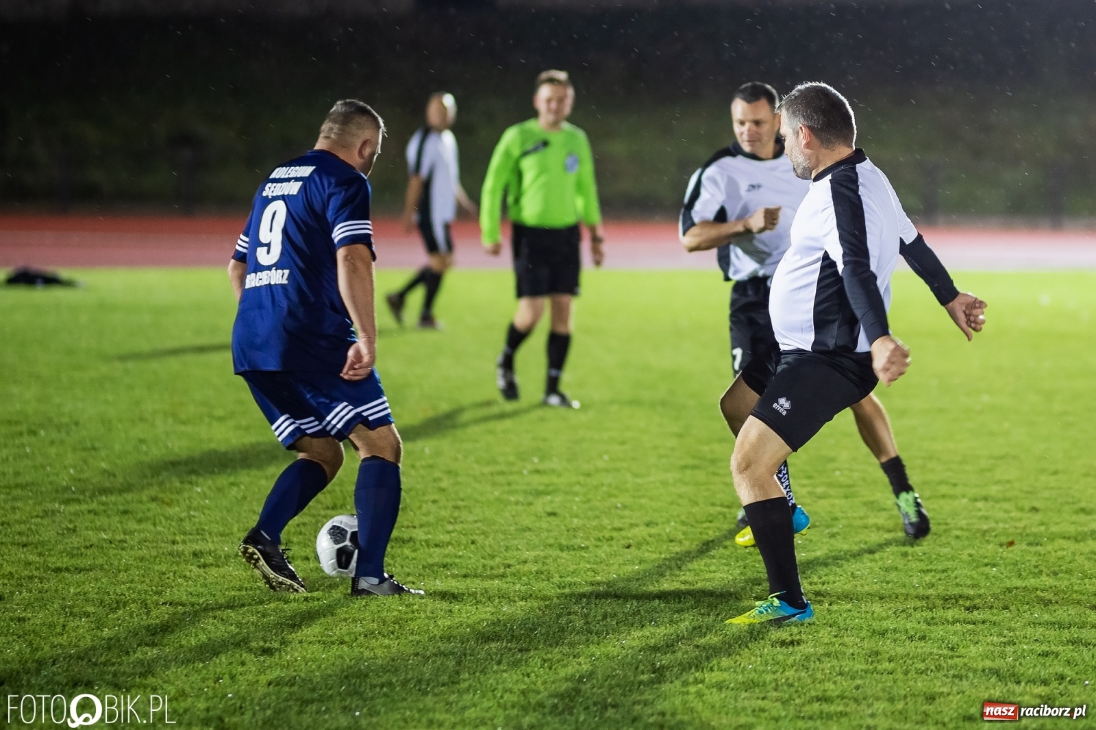 Zdjęcie w galerii na portalu naszraciborz.pl: Oldstars Cup na Zamkowej. Oldboje rywalizowali o puchar dyrektora OSiR [FOTO] wiadomości z regionu