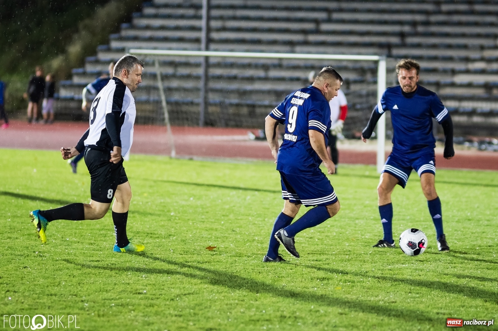 Zdjęcie w galerii na portalu naszraciborz.pl: Oldstars Cup na Zamkowej. Oldboje rywalizowali o puchar dyrektora OSiR [FOTO] wiadomości z regionu