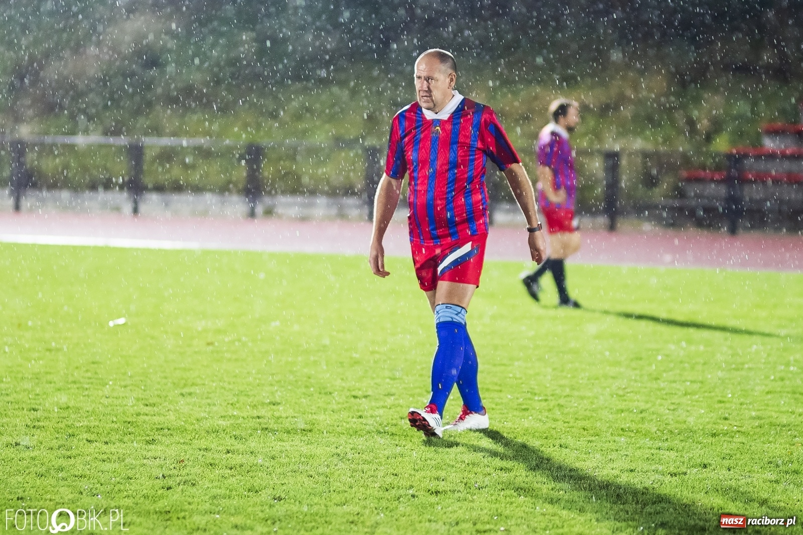 Zdjęcie w galerii na portalu naszraciborz.pl: Oldstars Cup na Zamkowej. Oldboje rywalizowali o puchar dyrektora OSiR [FOTO] wiadomości z regionu