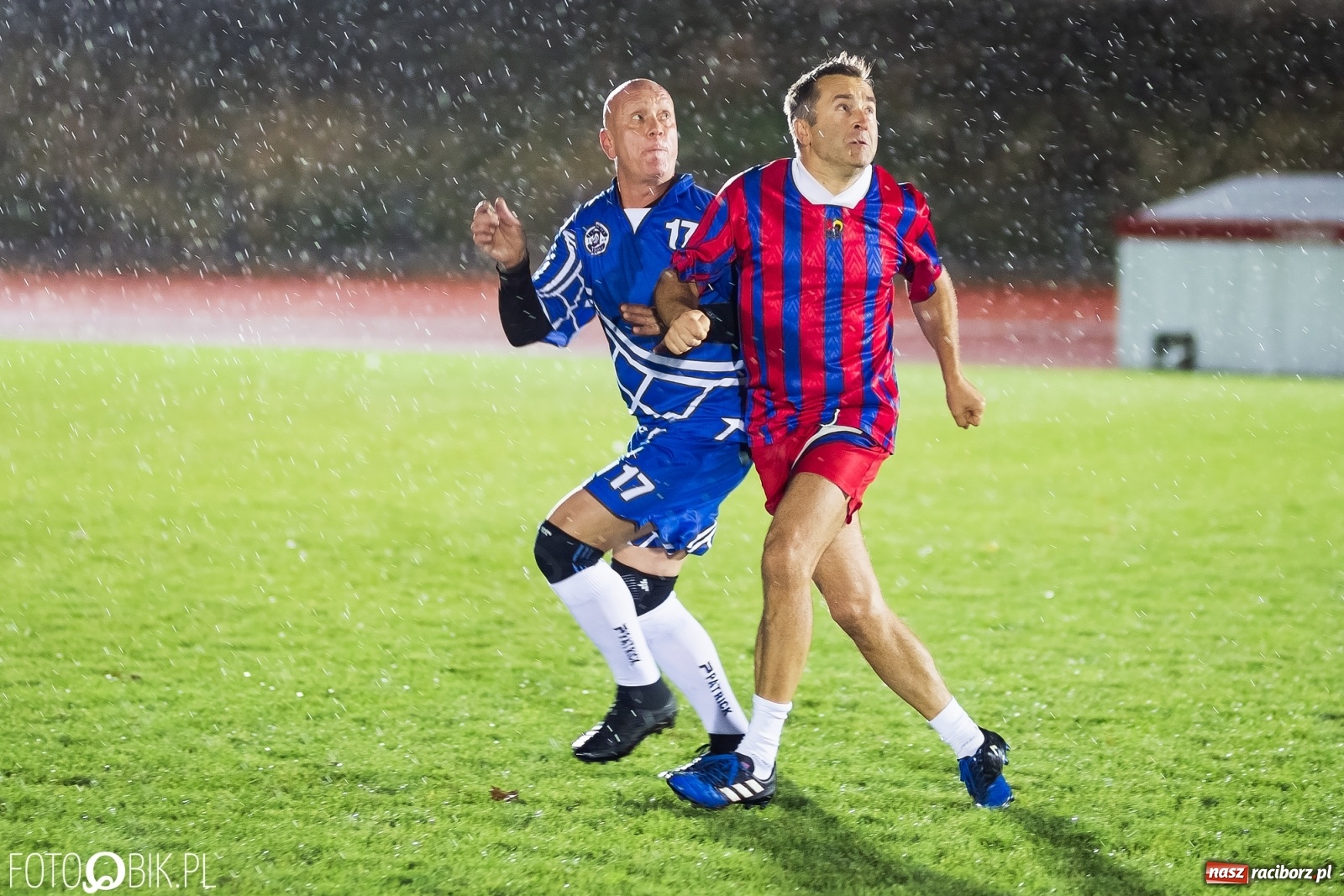 Zdjęcie w galerii na portalu naszraciborz.pl: Oldstars Cup na Zamkowej. Oldboje rywalizowali o puchar dyrektora OSiR [FOTO] wiadomości z regionu