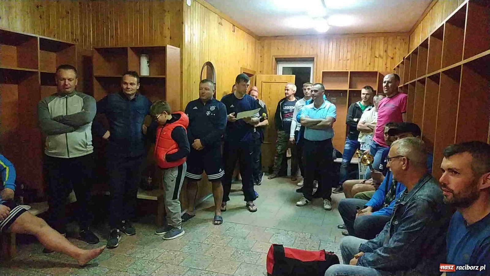 Zdjęcie w galerii na portalu naszraciborz.pl: Oldstars Cup na Zamkowej. Oldboje rywalizowali o puchar dyrektora OSiR [FOTO] wiadomości z regionu