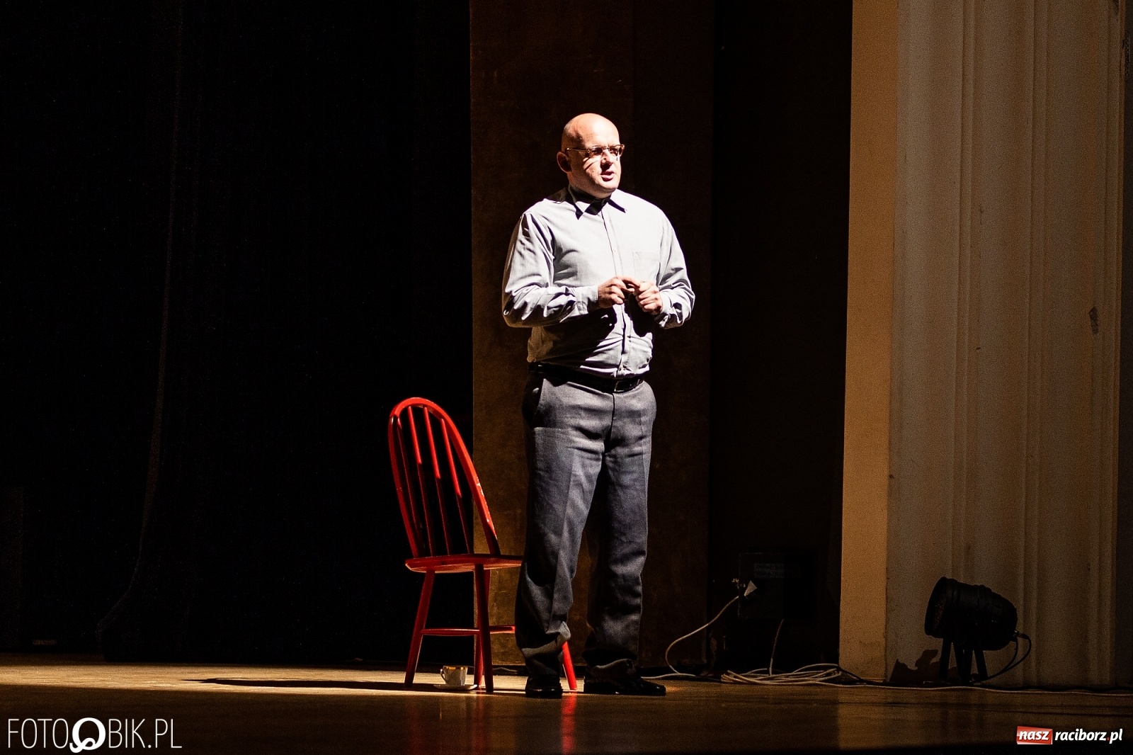 Zdjęcie w galerii na portalu naszraciborz.pl: Spektakl Jo był ukradziony na deskach sceny RCK [FOTO] wiadomości z regionu