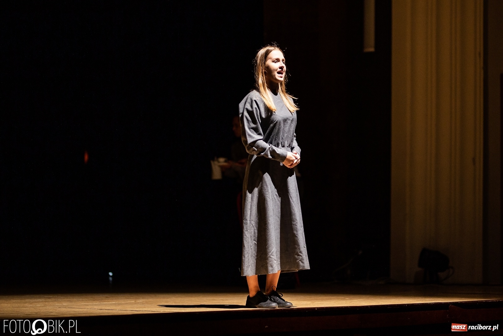 Zdjęcie w galerii na portalu naszraciborz.pl: Spektakl Jo był ukradziony na deskach sceny RCK [FOTO] wiadomości z regionu
