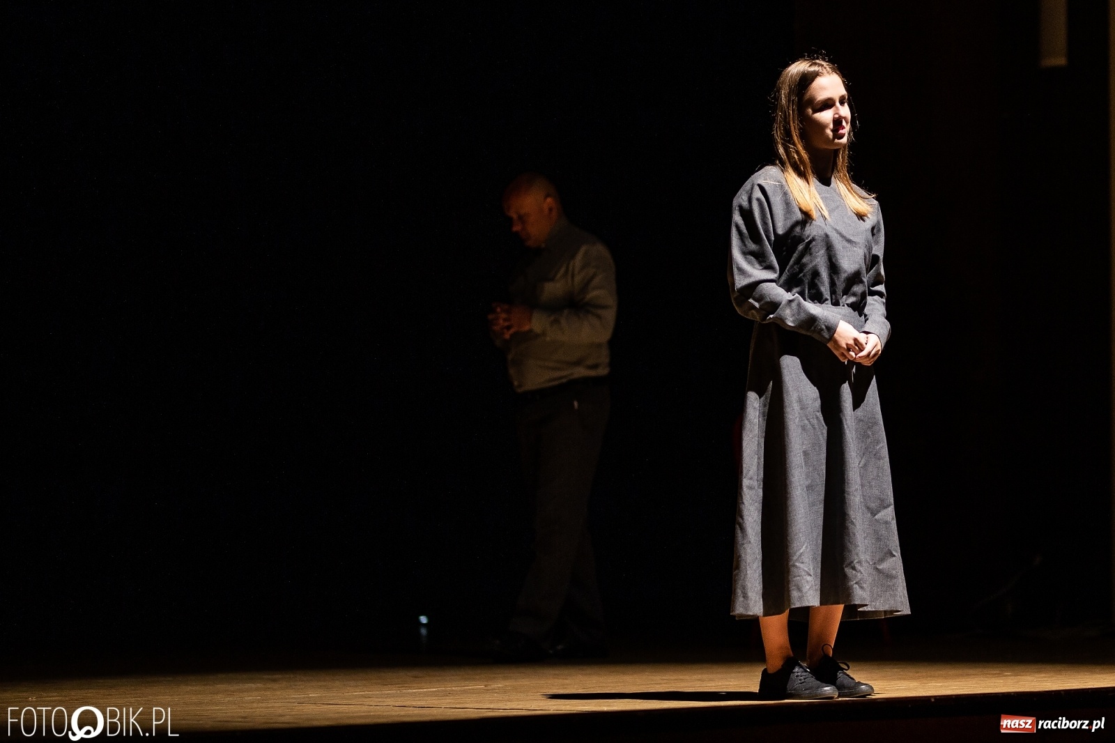 Zdjęcie w galerii na portalu naszraciborz.pl: Spektakl Jo był ukradziony na deskach sceny RCK [FOTO] wiadomości z regionu