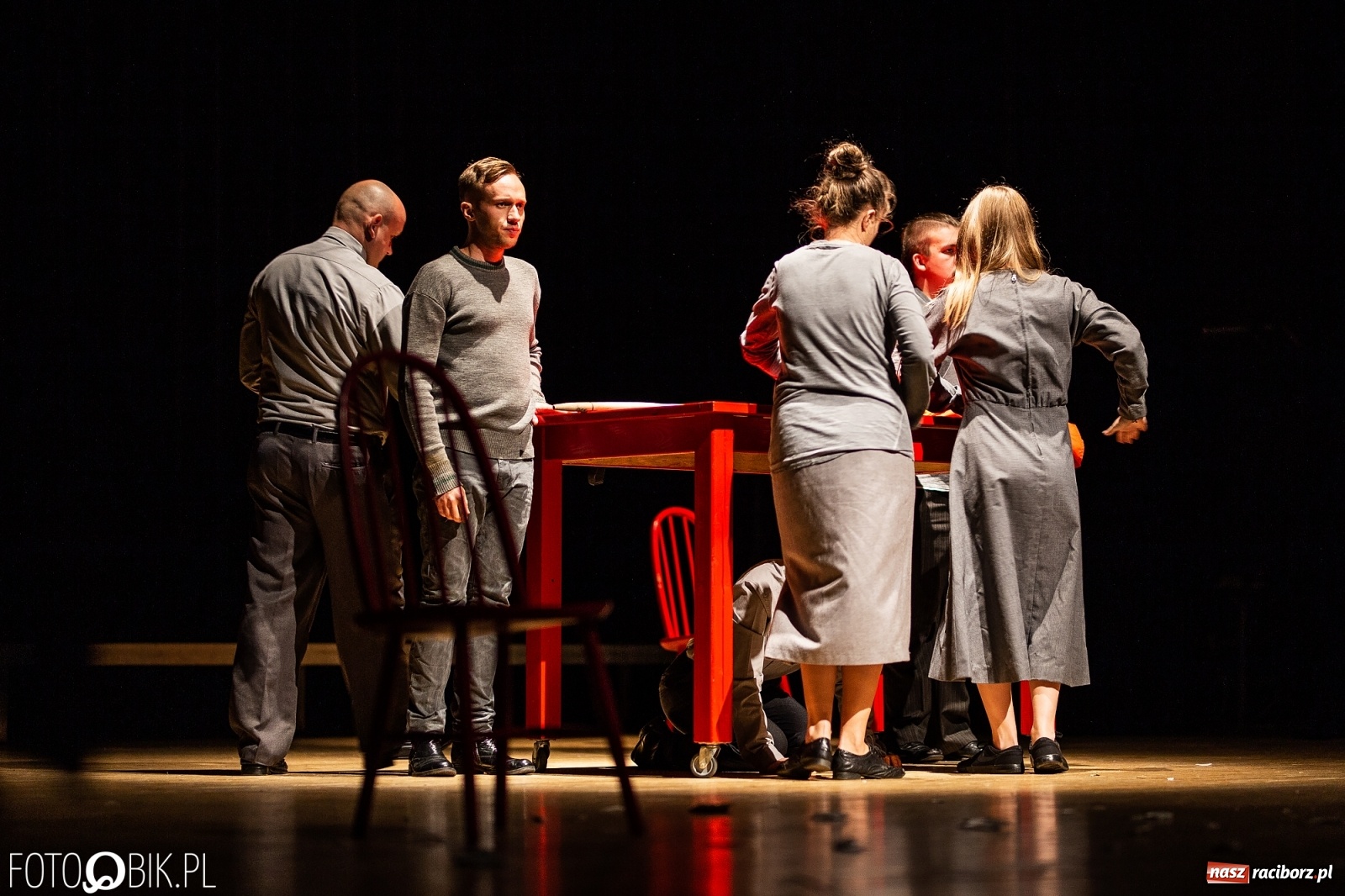 Zdjęcie w galerii na portalu naszraciborz.pl: Spektakl Jo był ukradziony na deskach sceny RCK [FOTO] wiadomości z regionu