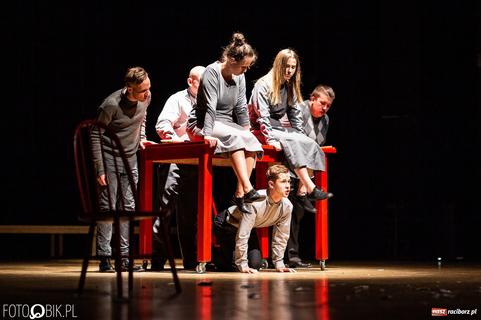 Zdjęcie w galerii na portalu naszraciborz.pl: Spektakl Jo był ukradziony na deskach sceny RCK [FOTO] wiadomości z regionu