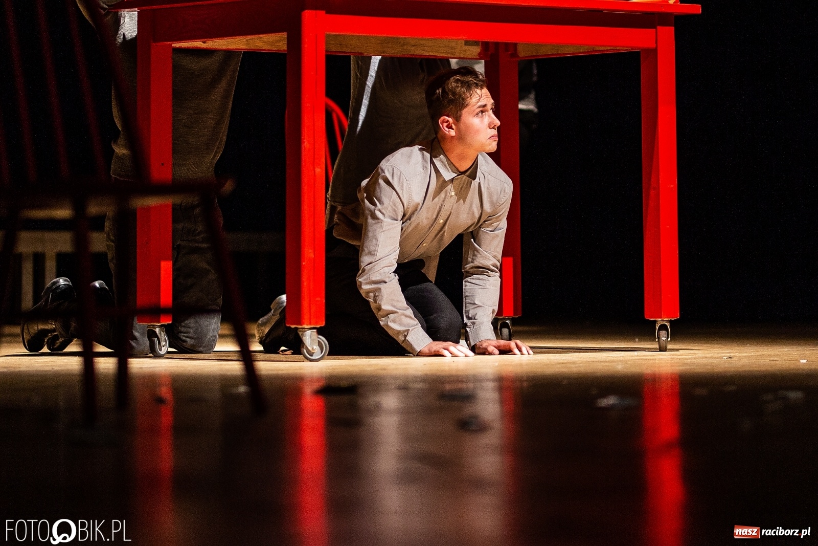 Zdjęcie w galerii na portalu naszraciborz.pl: Spektakl Jo był ukradziony na deskach sceny RCK [FOTO] wiadomości z regionu