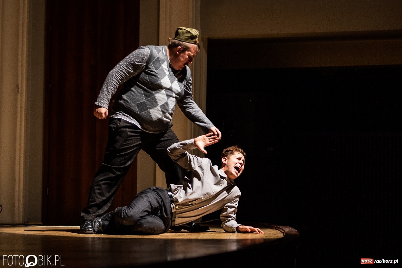Zdjęcie w galerii na portalu naszraciborz.pl: Spektakl Jo był ukradziony na deskach sceny RCK [FOTO] wiadomości z regionu