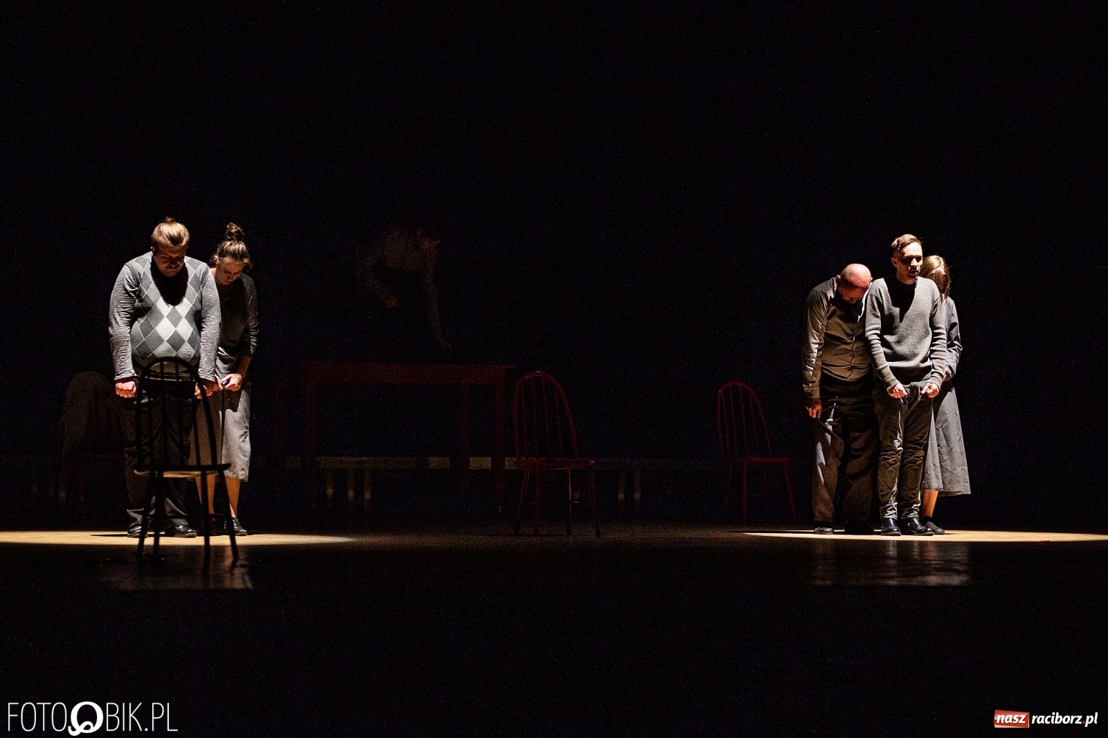 Zdjęcie w galerii na portalu naszraciborz.pl: Spektakl Jo był ukradziony na deskach sceny RCK [FOTO] wiadomości z regionu