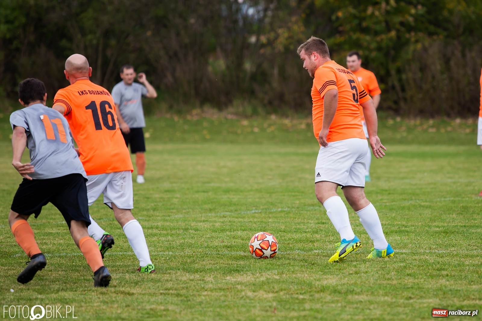 Zdjęcie w galerii na portalu naszraciborz.pl: Pierwsze punkty Bojanowa. Rezerwy Owsiszcz na dnie! [FOTO] wiadomości z regionu