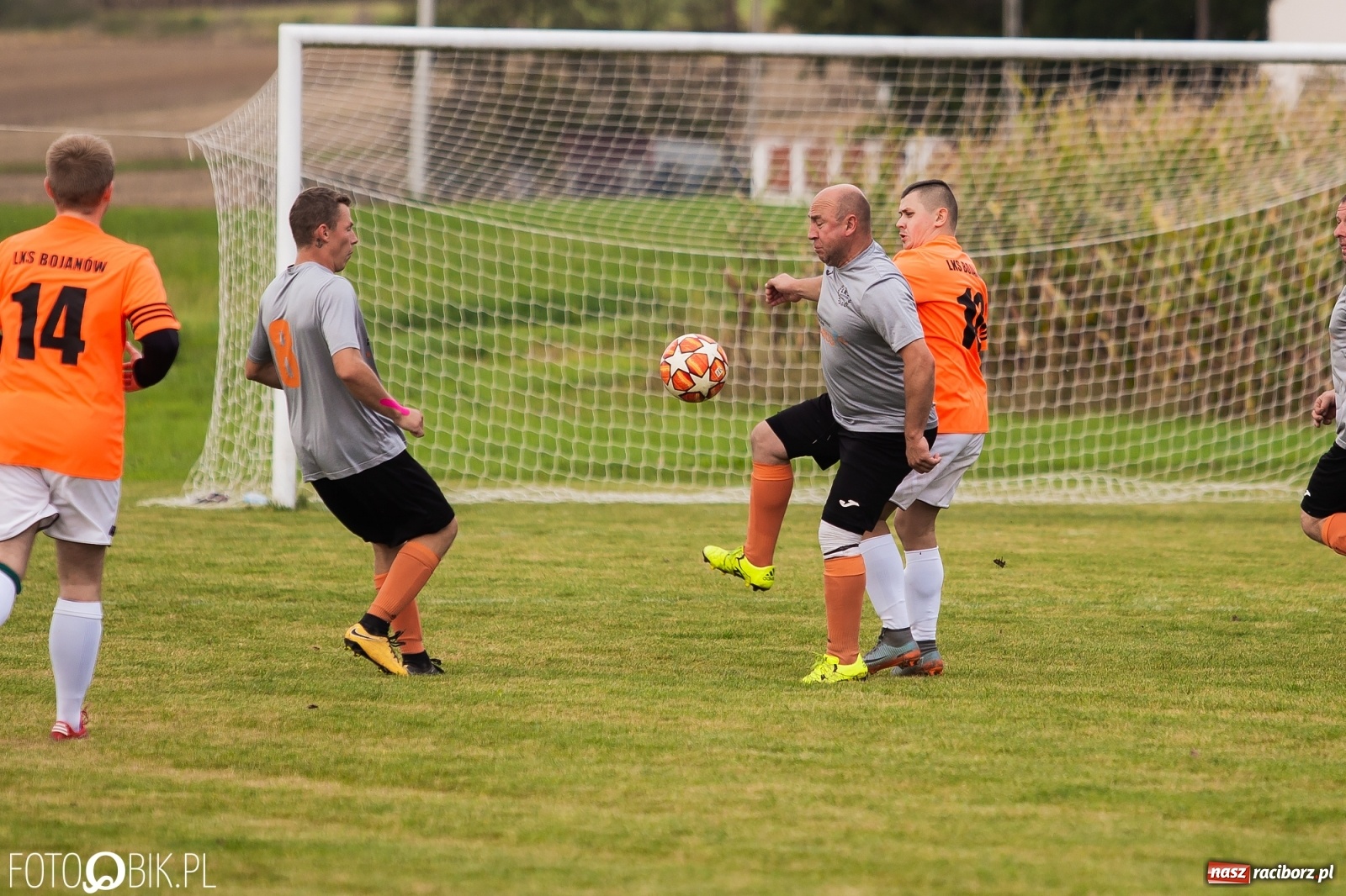 Zdjęcie w galerii na portalu naszraciborz.pl: Pierwsze punkty Bojanowa. Rezerwy Owsiszcz na dnie! [FOTO] wiadomości z regionu
