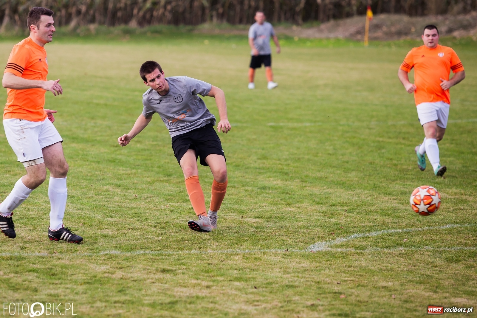 Zdjęcie w galerii na portalu naszraciborz.pl: Pierwsze punkty Bojanowa. Rezerwy Owsiszcz na dnie! [FOTO] wiadomości z regionu