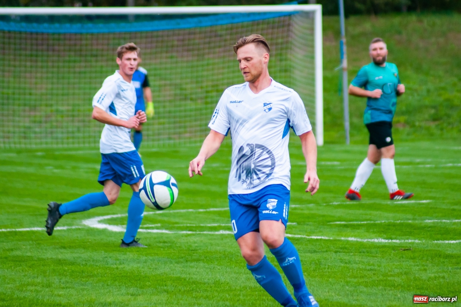 Zdjęcie w galerii na portalu naszraciborz.pl: Gdy idzie jak po grudzie, zaufajcie Dudzie. Remis Unii z Gorzycami [FOTO] wiadomości z regionu