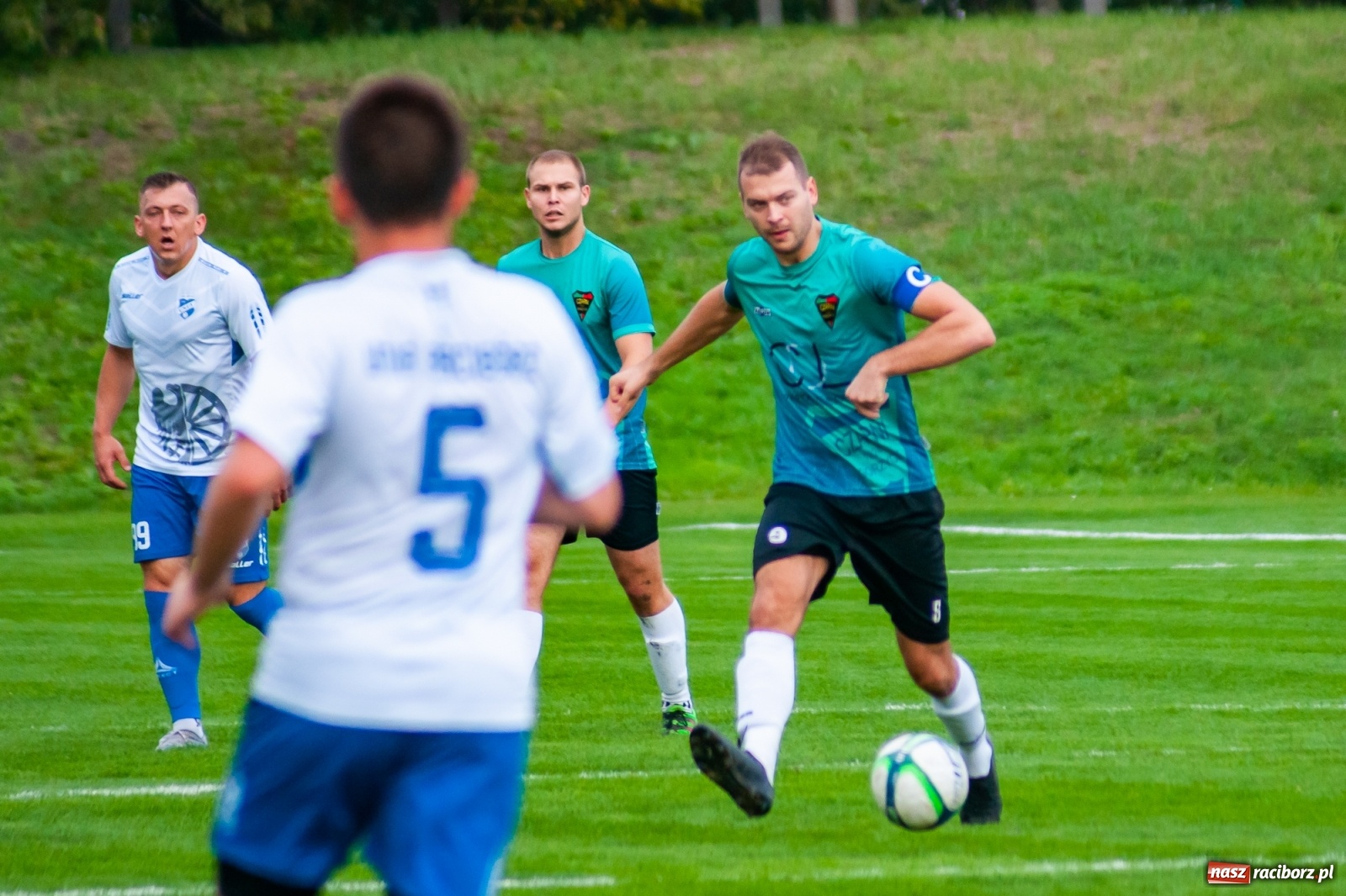 Zdjęcie w galerii na portalu naszraciborz.pl: Gdy idzie jak po grudzie, zaufajcie Dudzie. Remis Unii z Gorzycami [FOTO] wiadomości z regionu