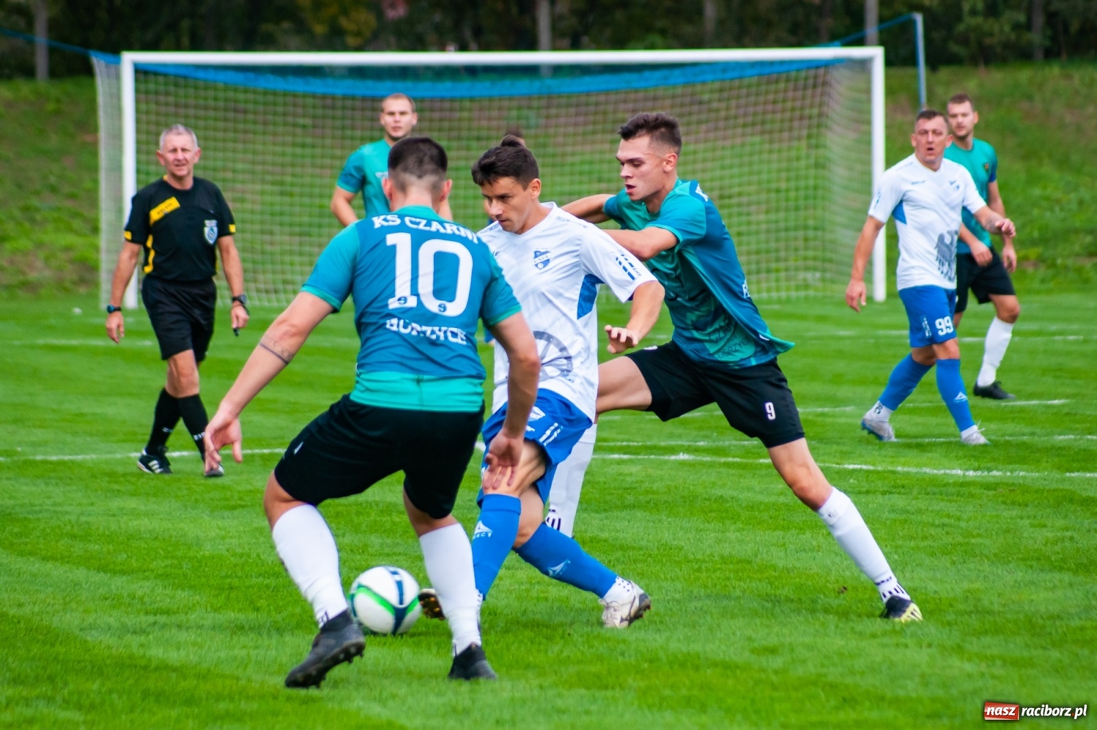 Zdjęcie w galerii na portalu naszraciborz.pl: Gdy idzie jak po grudzie, zaufajcie Dudzie. Remis Unii z Gorzycami [FOTO] wiadomości z regionu