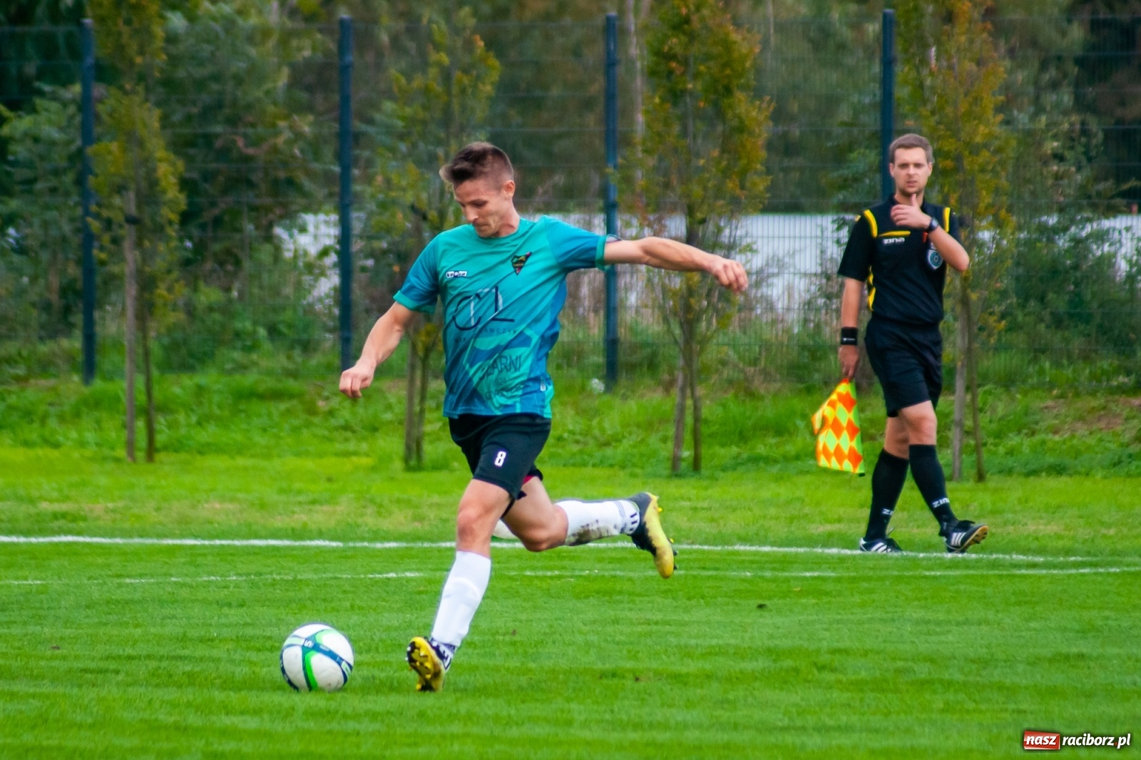 Zdjęcie w galerii na portalu naszraciborz.pl: Gdy idzie jak po grudzie, zaufajcie Dudzie. Remis Unii z Gorzycami [FOTO] wiadomości z regionu