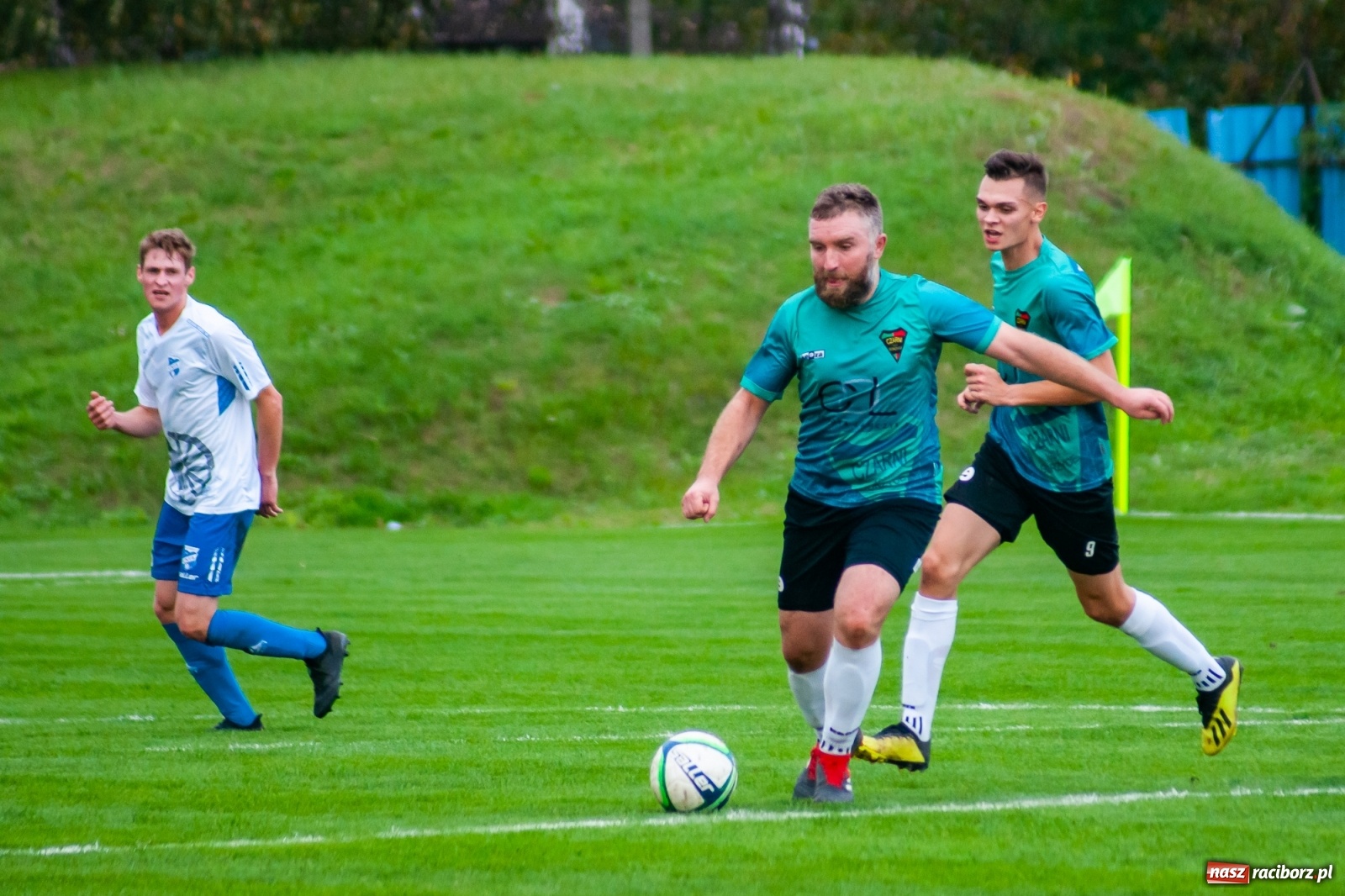 Zdjęcie w galerii na portalu naszraciborz.pl: Gdy idzie jak po grudzie, zaufajcie Dudzie. Remis Unii z Gorzycami [FOTO] wiadomości z regionu