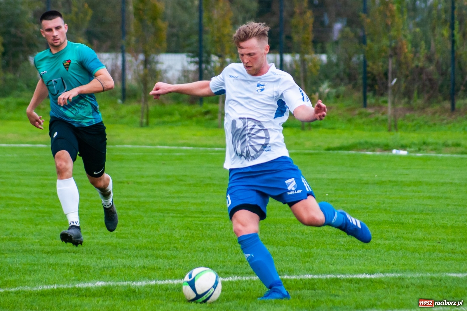 Zdjęcie w galerii na portalu naszraciborz.pl: Gdy idzie jak po grudzie, zaufajcie Dudzie. Remis Unii z Gorzycami [FOTO] wiadomości z regionu