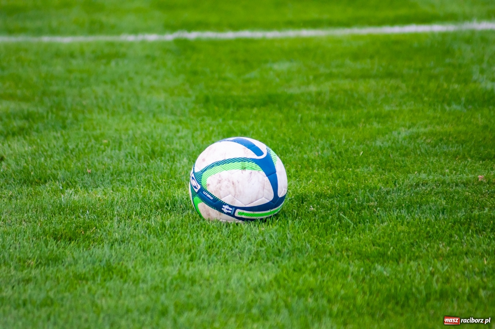 Zdjęcie w galerii na portalu naszraciborz.pl: Gdy idzie jak po grudzie, zaufajcie Dudzie. Remis Unii z Gorzycami [FOTO] wiadomości z regionu