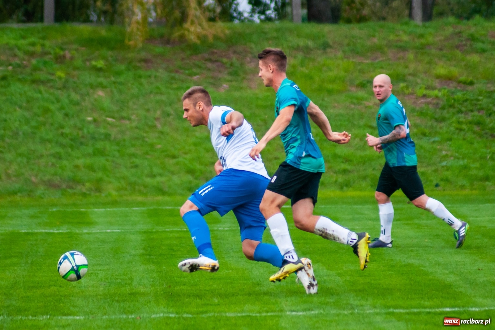 Zdjęcie w galerii na portalu naszraciborz.pl: Gdy idzie jak po grudzie, zaufajcie Dudzie. Remis Unii z Gorzycami [FOTO] wiadomości z regionu