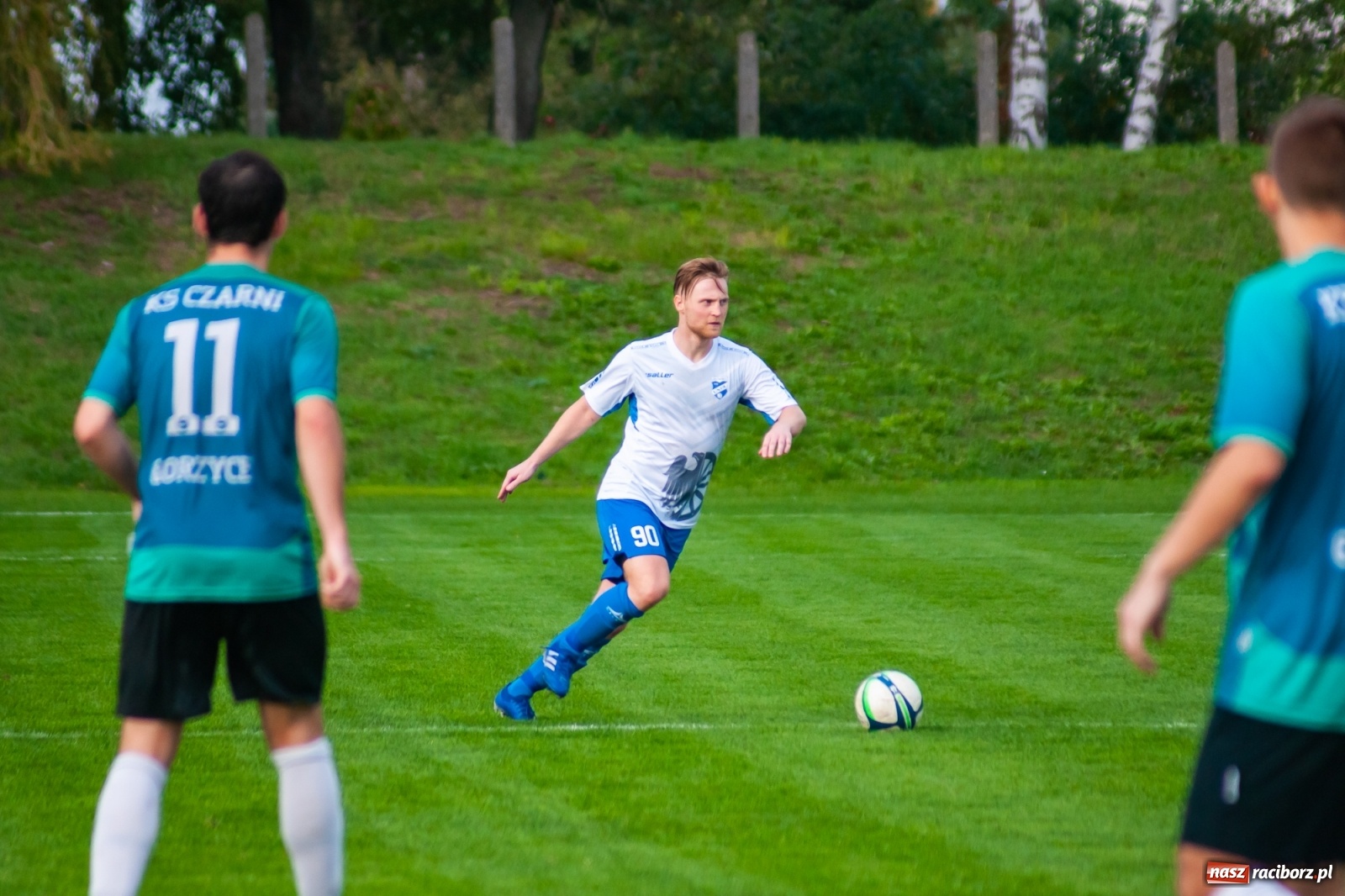 Zdjęcie w galerii na portalu naszraciborz.pl: Gdy idzie jak po grudzie, zaufajcie Dudzie. Remis Unii z Gorzycami [FOTO] wiadomości z regionu