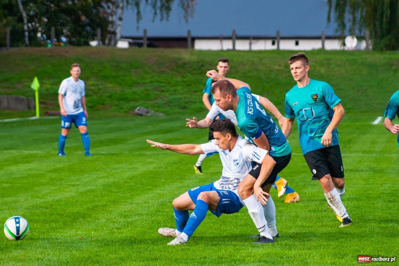 Zdjęcie w galerii na portalu naszraciborz.pl: Gdy idzie jak po grudzie, zaufajcie Dudzie. Remis Unii z Gorzycami [FOTO] wiadomości z regionu