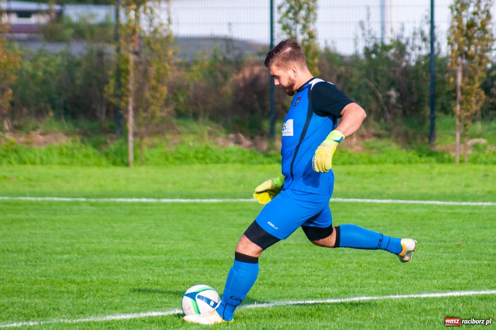 Zdjęcie w galerii na portalu naszraciborz.pl: Gdy idzie jak po grudzie, zaufajcie Dudzie. Remis Unii z Gorzycami [FOTO] wiadomości z regionu