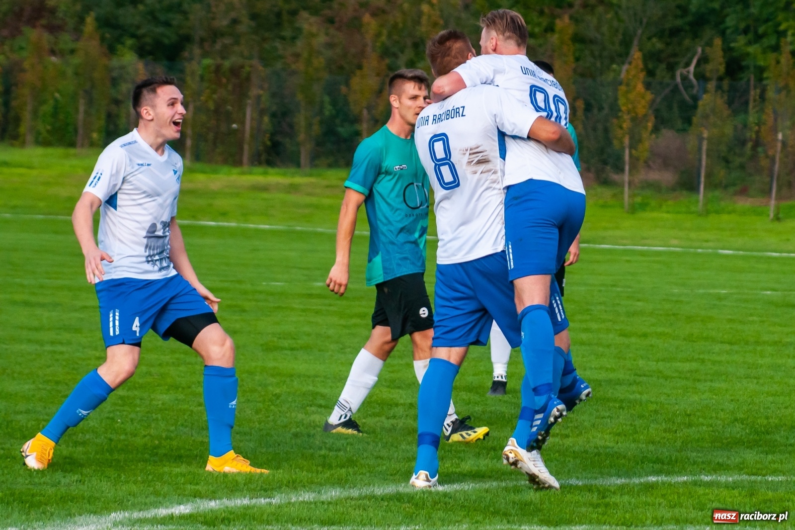 Zdjęcie w galerii na portalu naszraciborz.pl: Gdy idzie jak po grudzie, zaufajcie Dudzie. Remis Unii z Gorzycami [FOTO] wiadomości z regionu