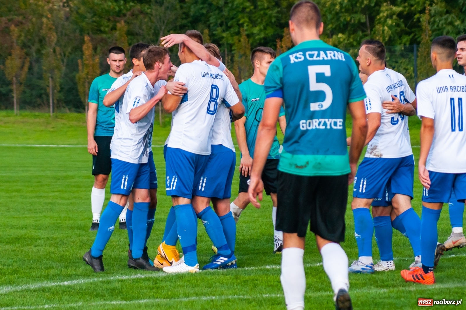Zdjęcie w galerii na portalu naszraciborz.pl: Gdy idzie jak po grudzie, zaufajcie Dudzie. Remis Unii z Gorzycami [FOTO] wiadomości z regionu