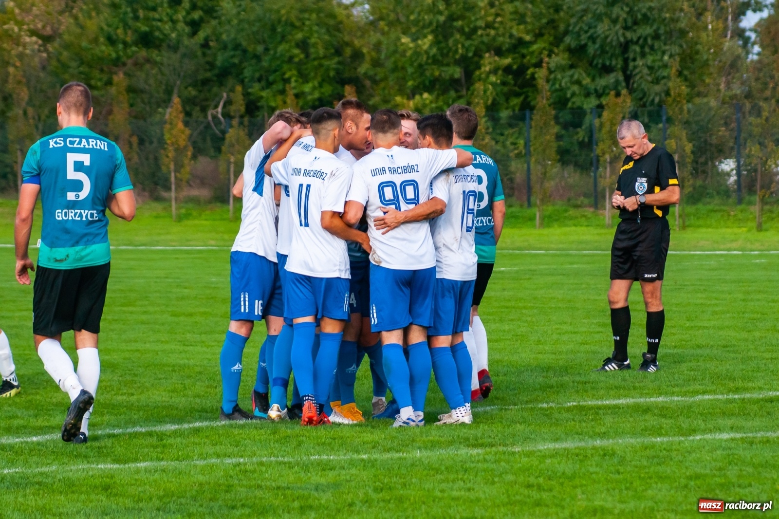 Zdjęcie w galerii na portalu naszraciborz.pl: Gdy idzie jak po grudzie, zaufajcie Dudzie. Remis Unii z Gorzycami [FOTO] wiadomości z regionu