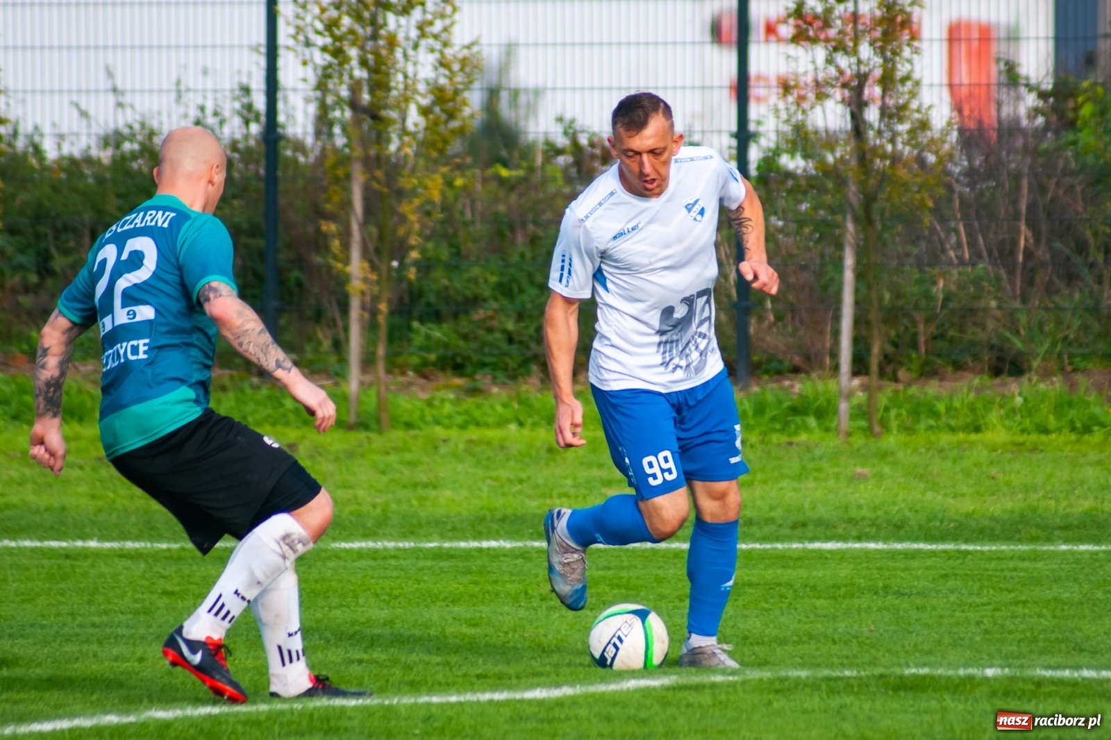 Zdjęcie w galerii na portalu naszraciborz.pl: Gdy idzie jak po grudzie, zaufajcie Dudzie. Remis Unii z Gorzycami [FOTO] wiadomości z regionu