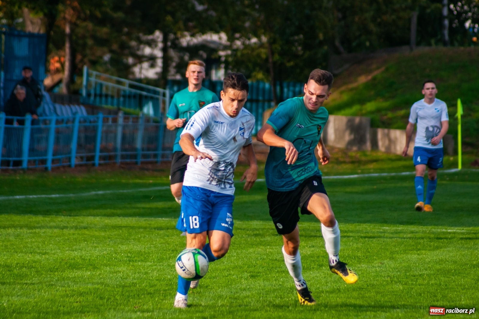 Zdjęcie w galerii na portalu naszraciborz.pl: Gdy idzie jak po grudzie, zaufajcie Dudzie. Remis Unii z Gorzycami [FOTO] wiadomości z regionu
