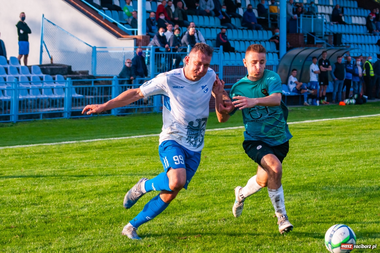 Zdjęcie w galerii na portalu naszraciborz.pl: Gdy idzie jak po grudzie, zaufajcie Dudzie. Remis Unii z Gorzycami [FOTO] wiadomości z regionu