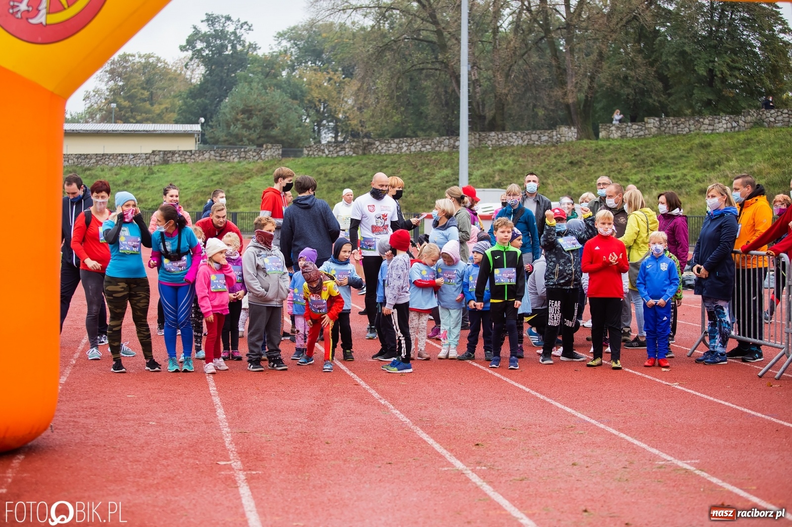 Zdjęcie w galerii na portalu naszraciborz.pl: Jesienny Bieg dla Bożeny [FOTORELACJA] wiadomości z regionu